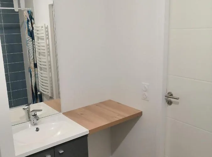 아파트 Neuf 40 M² 300 M De La